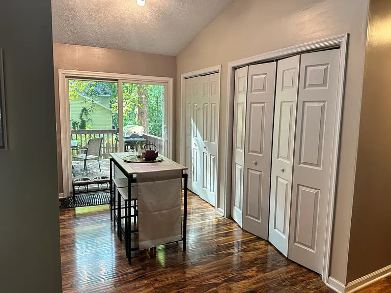 2 Sherwood Dr — Photo 6