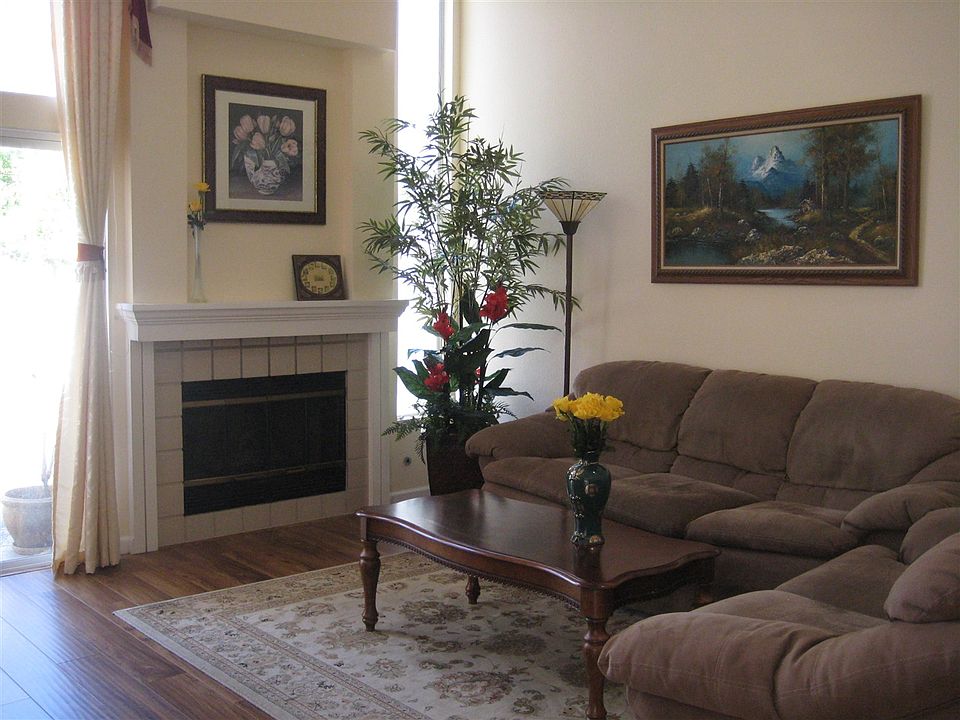 2nd image of 8720 Creekwood Ln
