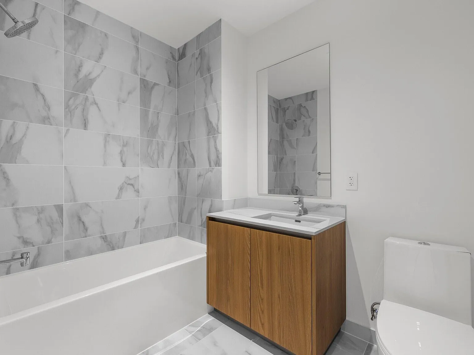 1 bed, 2.0 bath, 1216 sqft, $6,700 — Photo 3