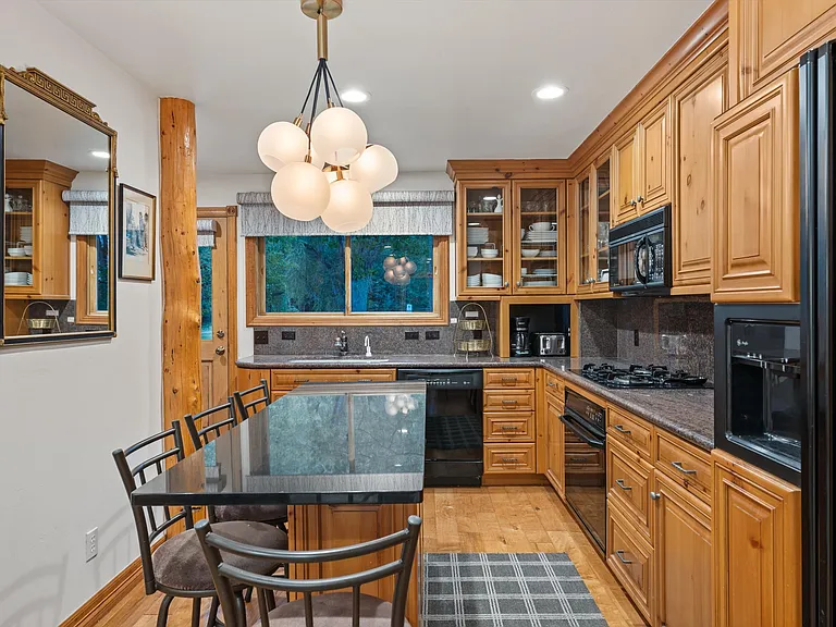 124 E Durant Ave #10 — Photo 8