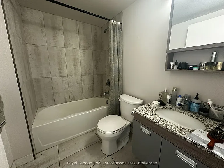 257 Hemlock St #504 — Photo 6