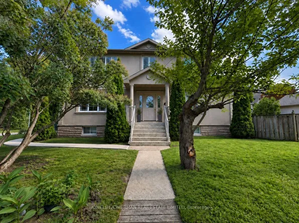 43 Riverlea Dr, Toronto, ON M9P 2B1