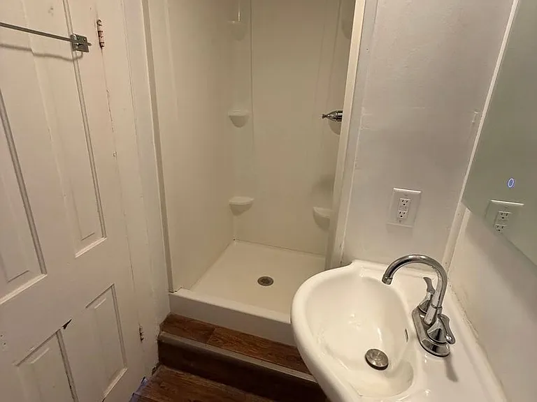 614 N Chestnut Ave — Photo 8