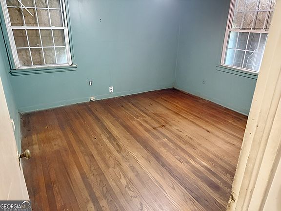 5th image of 2103 Penelope St NW