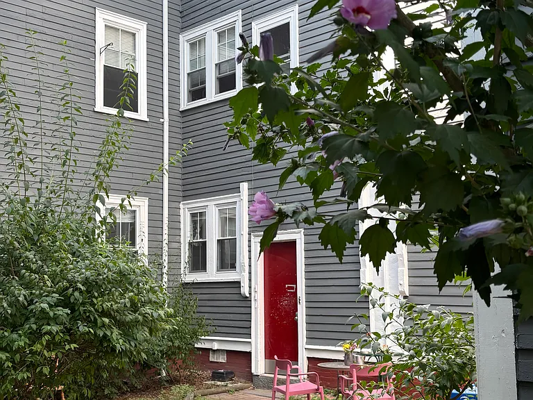 1634 Westminster St #8 — Photo 17