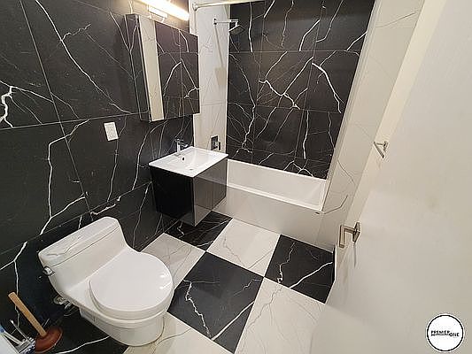 4th image of 522 E 142nd St #1B