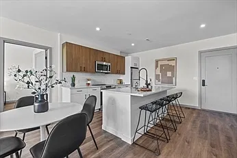 2 bed, 1021 sqft, $3,250 — Photo 4
