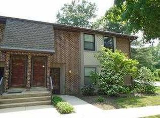 4040 Society Dr, Claymont, DE 19703