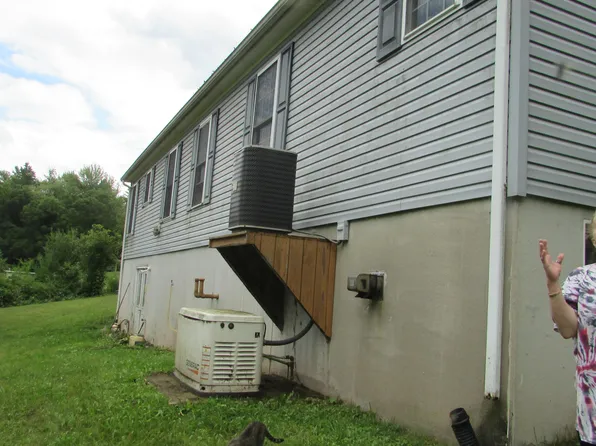 1032 W Mountain Rd, Paxinos, PA 17860