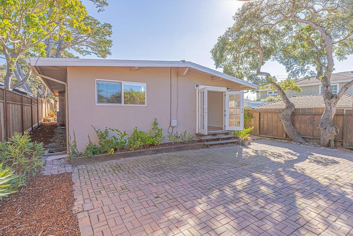 Pacific Grove, CA 93950