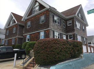 24 Chilton St APT 1, Plymouth, MA 02360