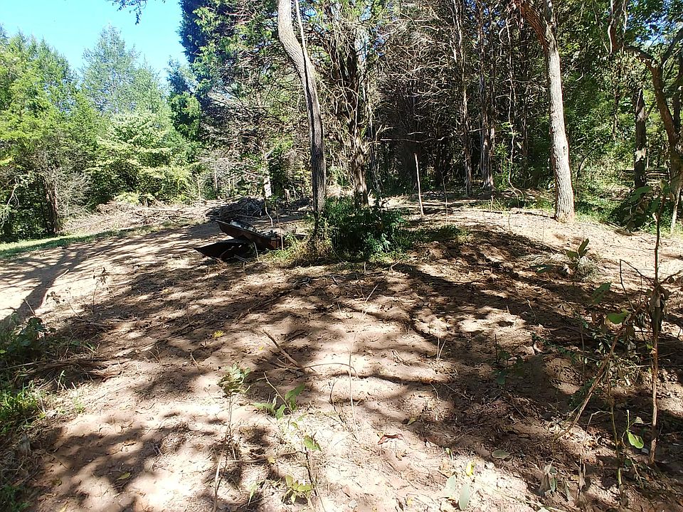 2nd image of Ailor Gap Rd