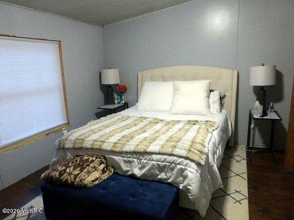 4th image of 1407 Dewberry Ave