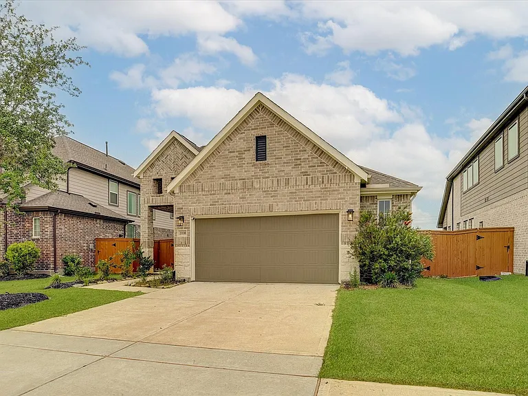 21138 Garden Palm Dr — Photo 2