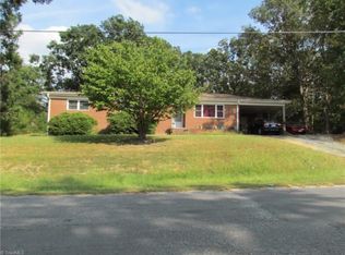 201 Bethlehem Ave, Thomasville, NC 27360