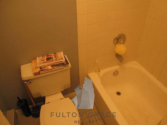 4th image of 3142 N Southport Ave #1E5