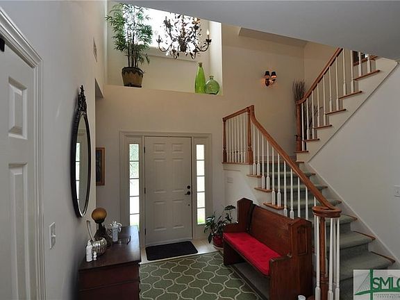 4th image of 33 Southerland Rd
