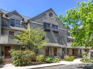 27R West St APT 12, Beverly, MA 01915