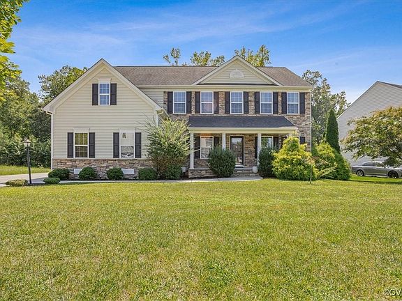 3rd image of 1512 White Mountain Dr