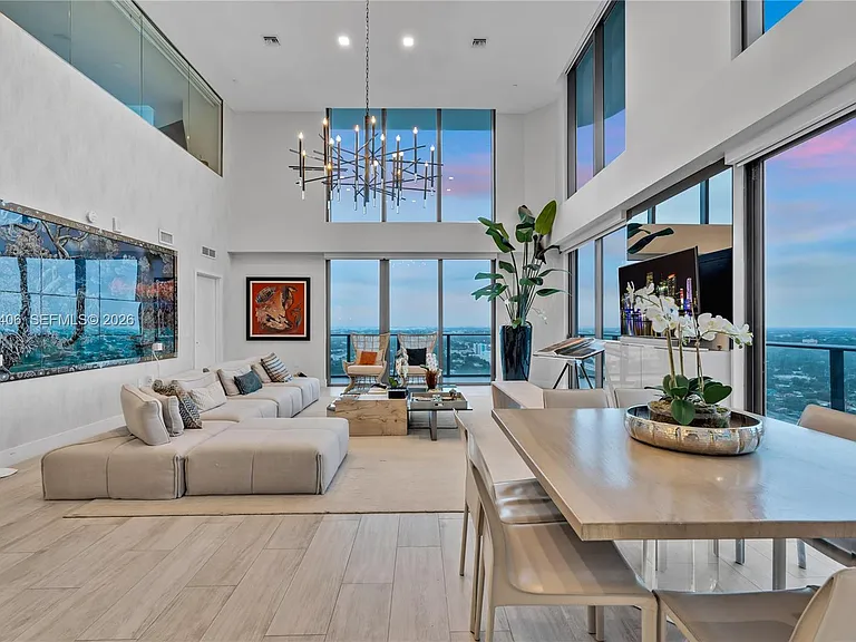 121 NE 34th St #Penthouse 3217 — Photo 20