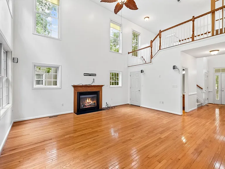 4107 Lakeview Pkwy — Photo 17