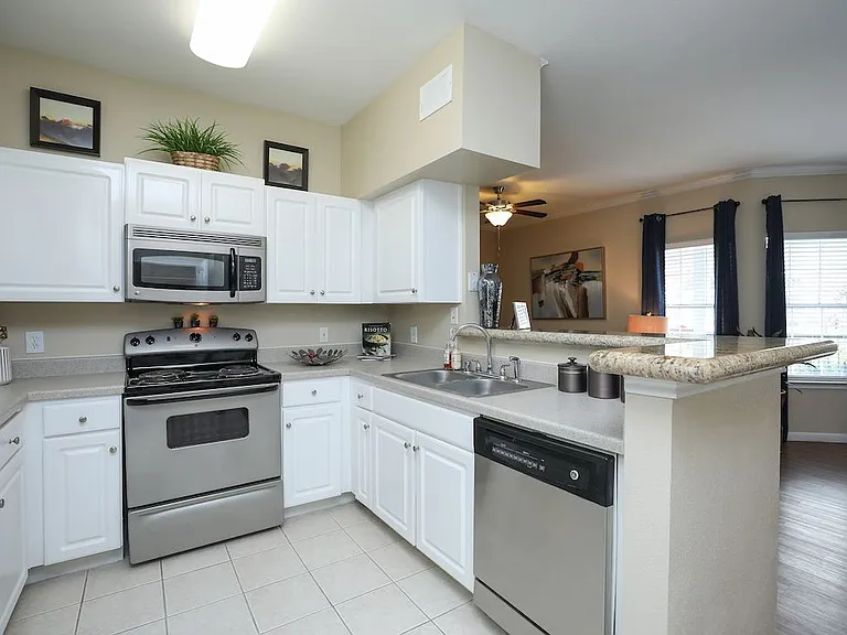 Enclave At Woodbridge — Photo 43