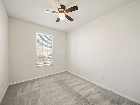 5th image of 312 Lippizan Dr