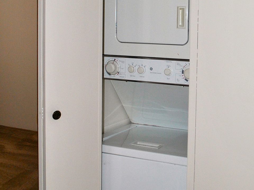 2nd image of 1814 Cooper Foster Park Rd W APT 202