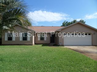 3879 Sailwind Dr, Gulf Breeze, FL 32563