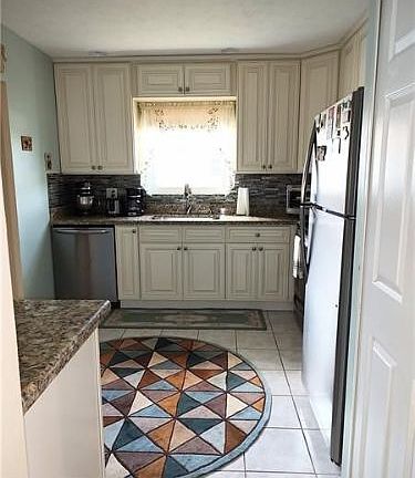 2nd image of 1205 S Lakes End Dr #2