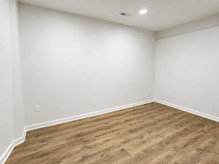 101 Laurel Cir — Photo 25