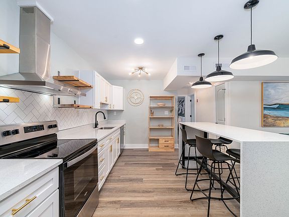 4th image of 1227 E Ocean View Ave APT 5