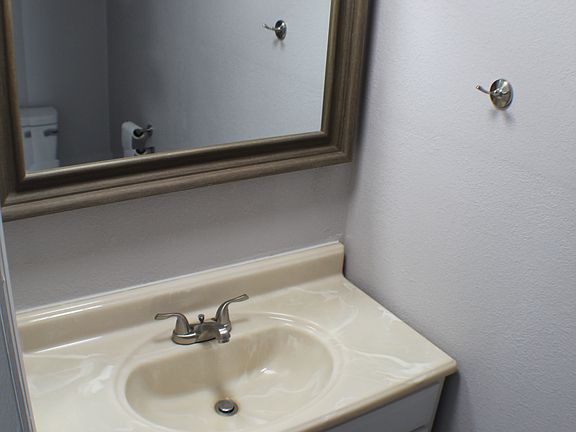 4th image of 2228 Richter St APT A