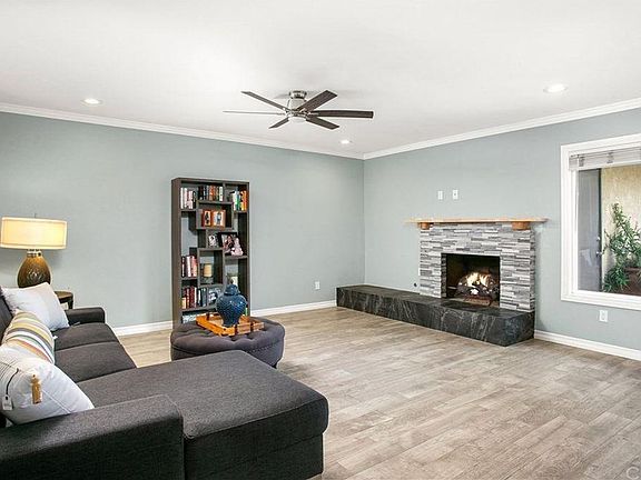4th image of 1940 E Stearns Ave #1