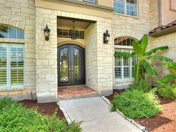 5th image of 6101 Laguna Cliff Ln