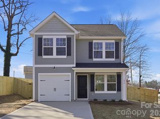 935 Wallace St, Statesville, NC 28677