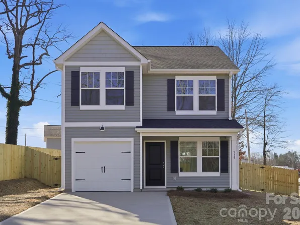 935 Wallace St, Statesville, NC 28677