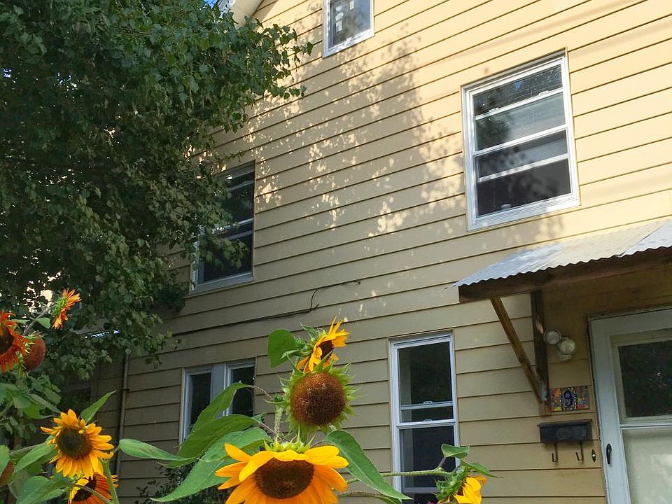 front view- townhouse style apartment is on both floors