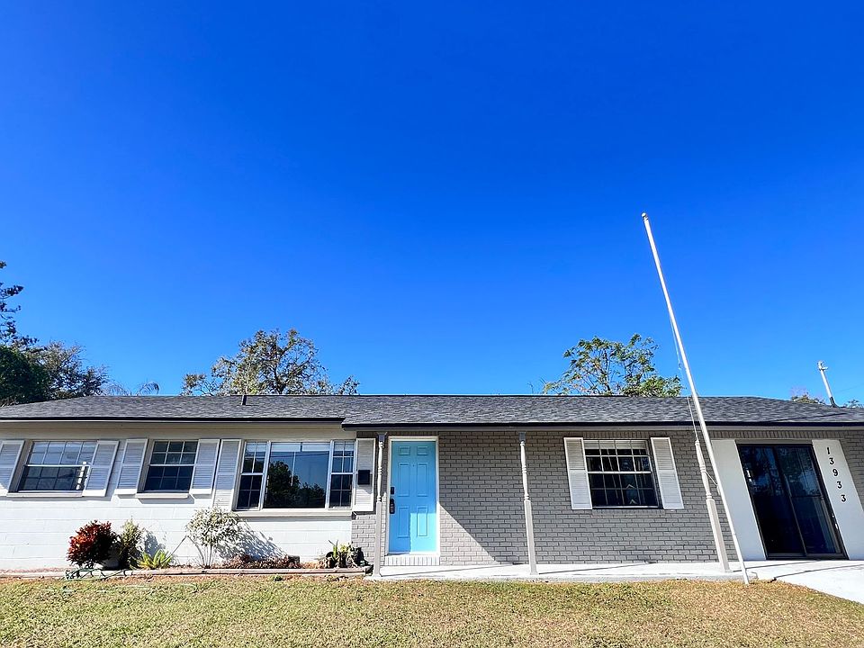 1st image of 13933 1st St