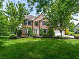 7278 Periwinkle Dr, Macungie, PA 18062