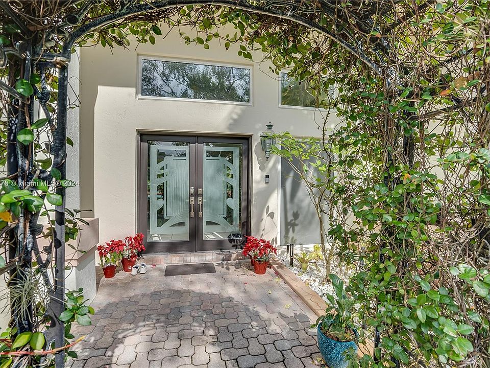 9749 SW 111th Ter, Miami, FL 33176 | Zillow
