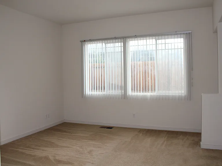 1210 Turnberry Dr — Photo 11