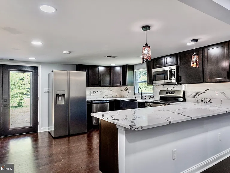 48540 Mattapany Rd — Photo 5