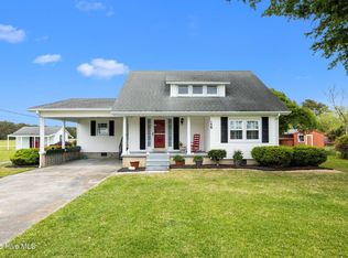 158 Old River Rd, Beaufort, NC 28516