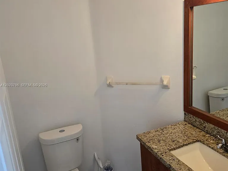 13658 SW 142nd Ter — Photo 15