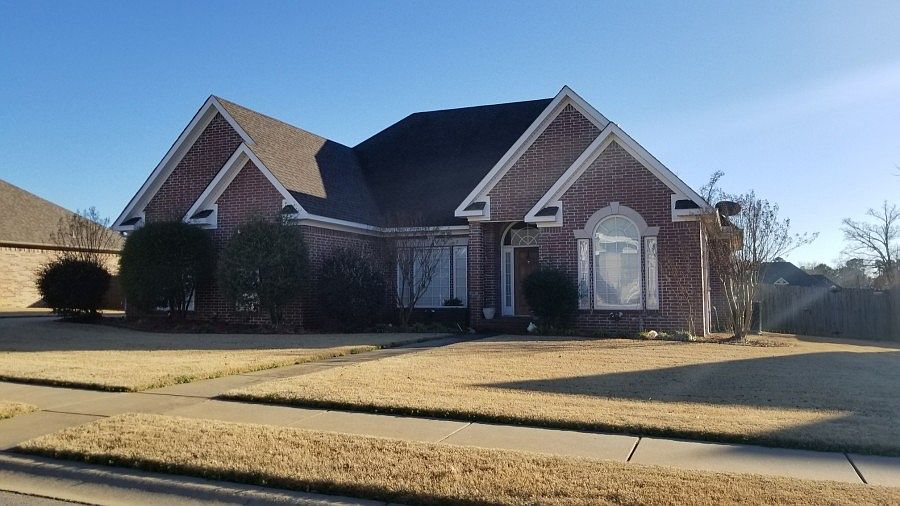 2nd image of 3015 Turnberry Dr