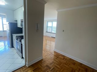 6700 192nd St APT 1700, Fresh Meadows, NY 11365