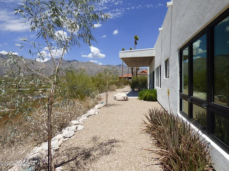 5721 E Paseo Cocospera — Photo 39