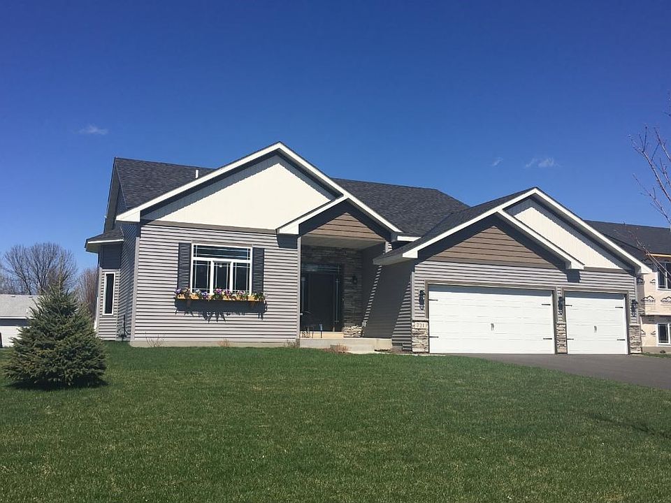 Welcome Home!  This home invites you to enjoy the amazing kitchen and all the upgraded standard features we have in our homes.  Close to 610 and walking trails, ponds and shopping!