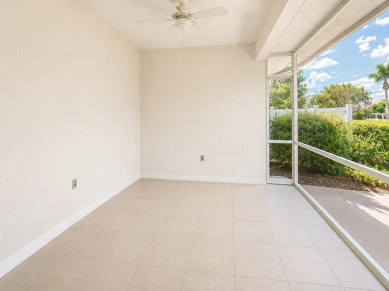 213 Rotonda Blvd W #A — Photo 6